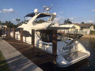 Waterfront pool home to share