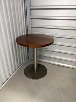 Round Wood Café / Bistro Table – Metal Pedestal Base
