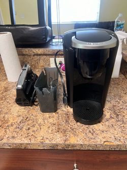 Hand mixer and coffee machine