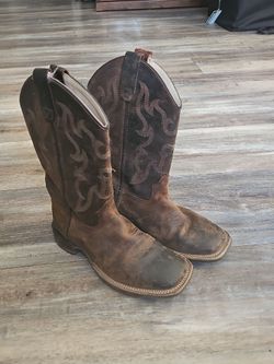 Girl/ Women size 5 boots