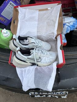 Nike V2k Woman Shoes 