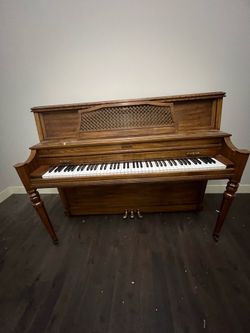 Baldwin Piano