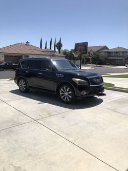 2012 Infiniti Qx56
