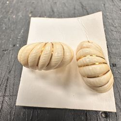 14K Solid Yellow Gold White Enamel Ribbed Shrimp Style Earrings