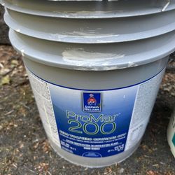 FREE ****Full Container of PAINT & 1/2 Full Drylock 