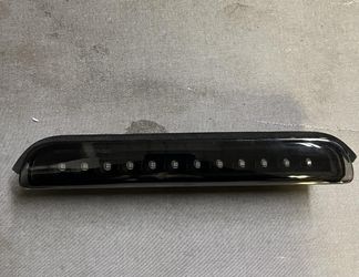 LA Zona Auto Parts 2007 to 2014 Toyota FJ Cruiser Third Brake Light Tercer Luz Tracera 3rd Brake Light