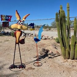 😺NEW Handcrafted Metal Art Cartoon- Inspired decor🏜POTTERY 🌺