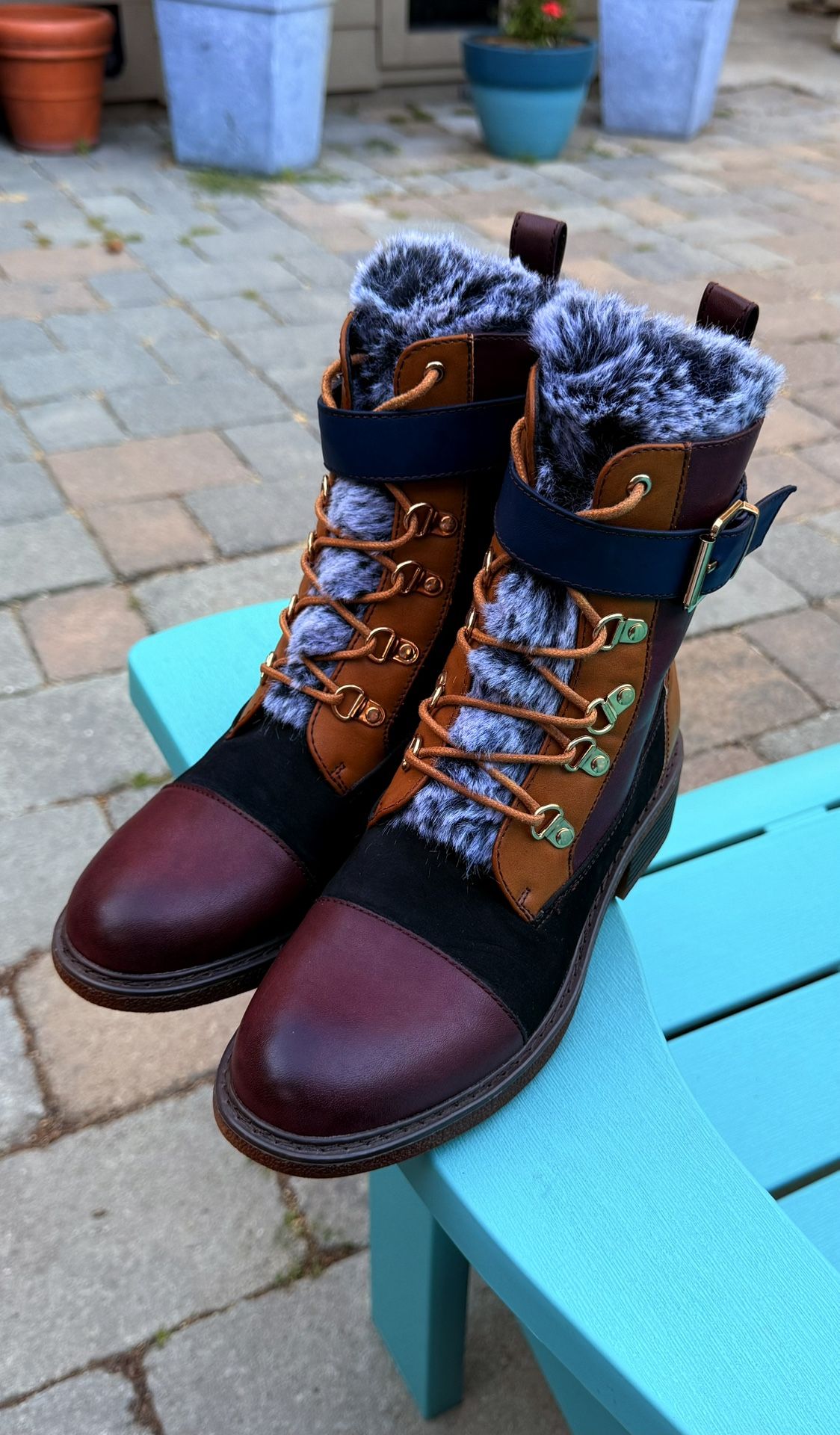 WOMENS PATRIZIA "HILVIA BOOTS" NWOT - 2" HEELS FAUX FUR ZIPPER/LACE UP SIZE 8.5