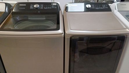 Jumbo set top load Gas with warranty delivery available fee depends on address