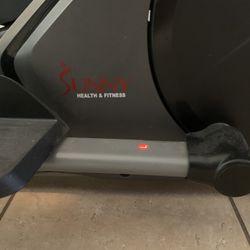 Elliptical (almost New)