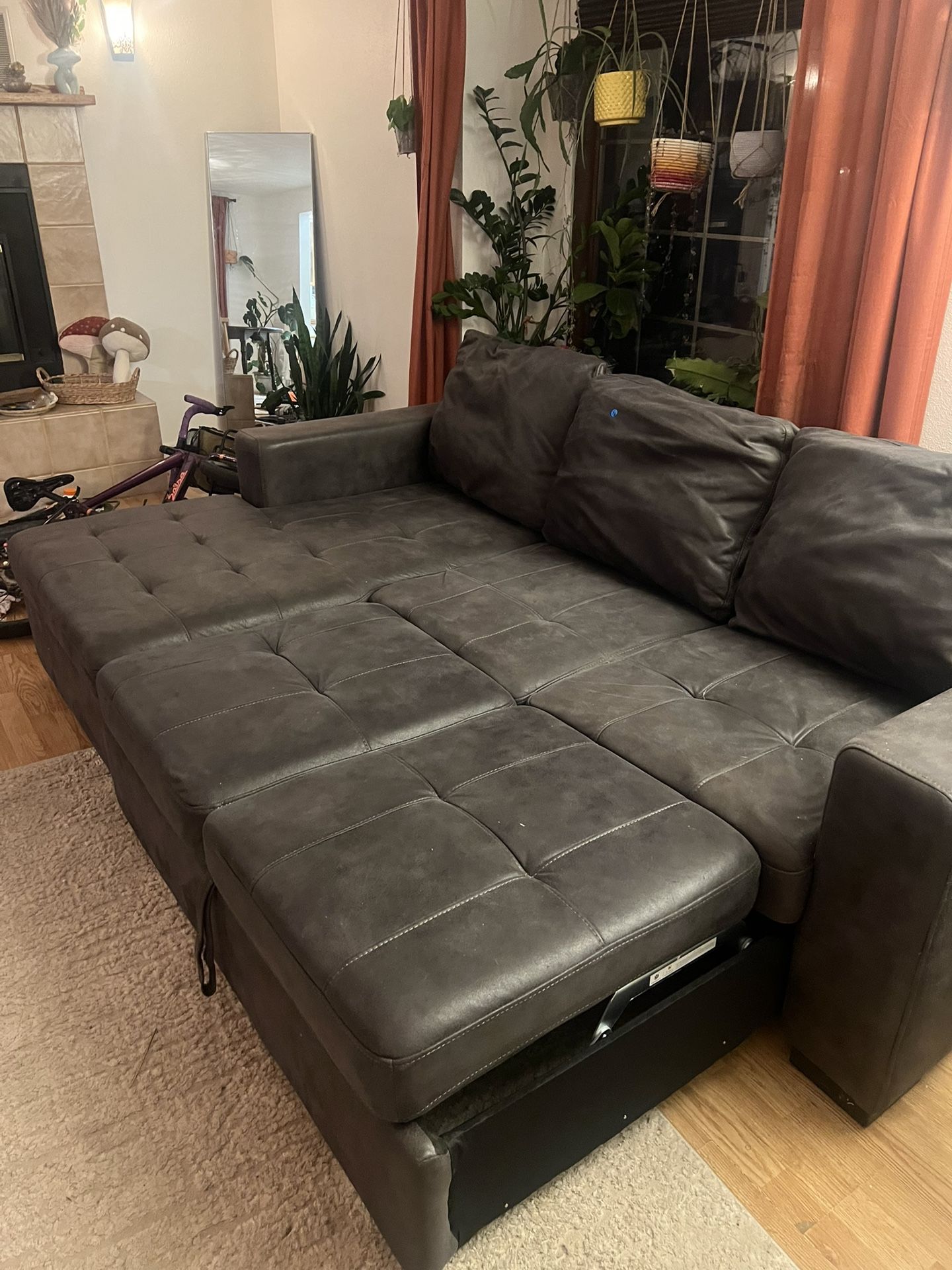 Sectional Couch W/ Storage And Pull Out Bed