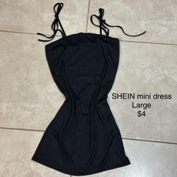 Women’s Clothing 
