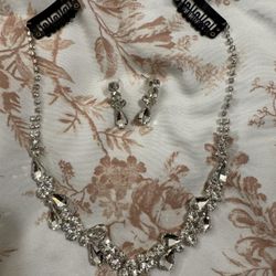 Forehead Jewelry and Earrings