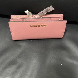 Michael Kors Wallet Brand New 