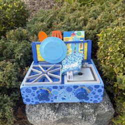 Blue's Clues & You! Wooden Cooking Play Set