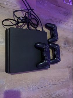 Ps4 slim 1 Tb