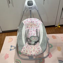 Swinging Baby Chair
