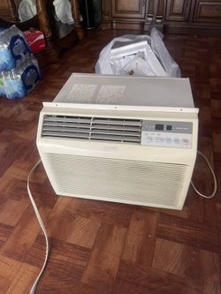 Air conditioner (SHARP 9.2 btu)