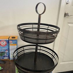 Rotatable storage rack