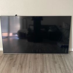 75 Inch LG TV