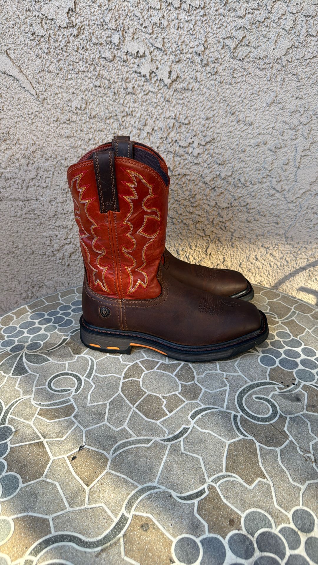 WORK BOOTS ARIAT SOFT TOE SIZE 8 MENS