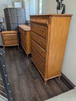 Bedroom set
