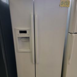 GE Refrigerator Side By Side White 33" Used