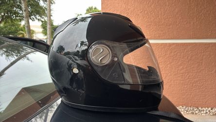 Motorcycle helmet