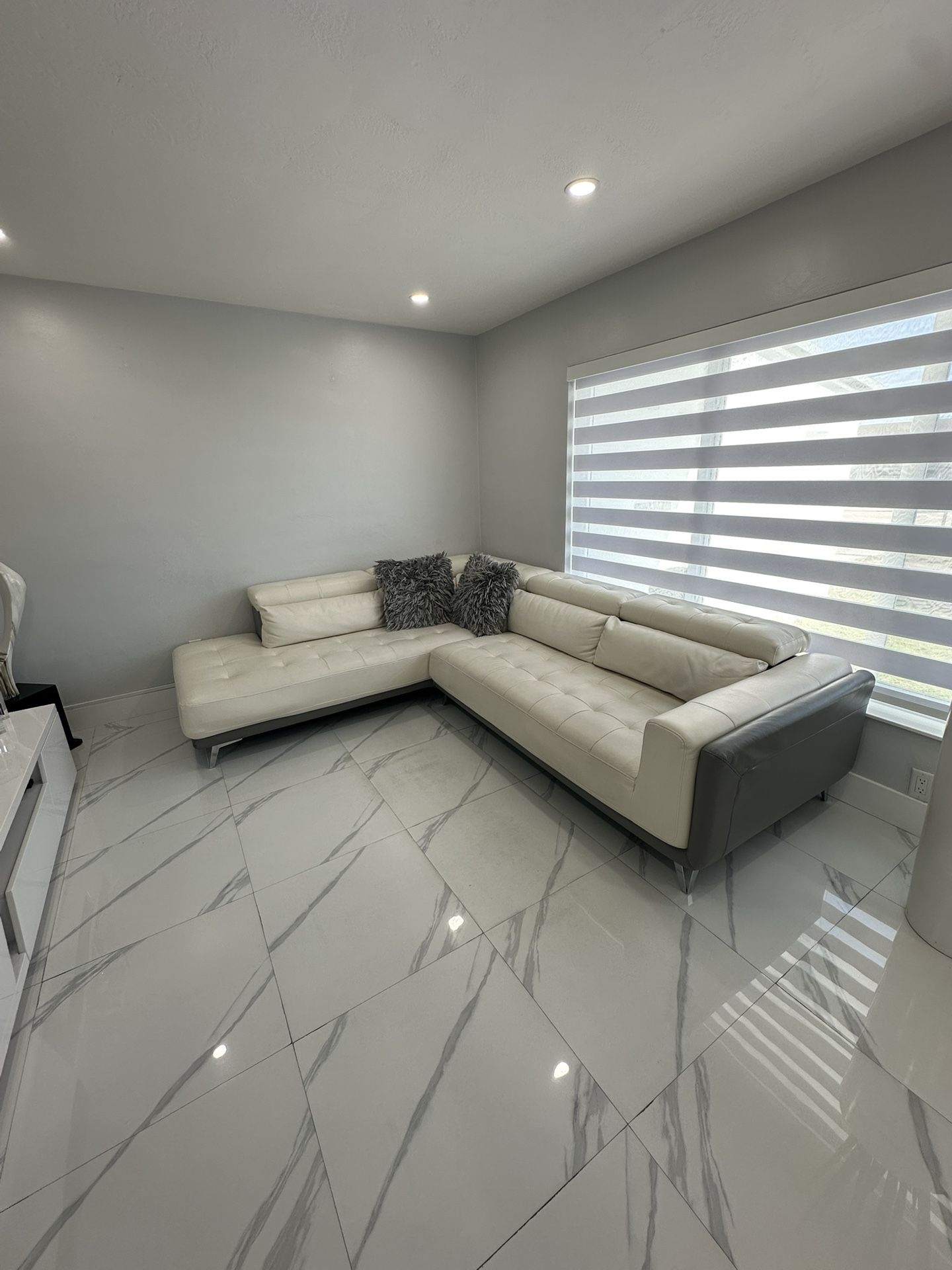 Sofá Moderno Color Blanco Y Gris 