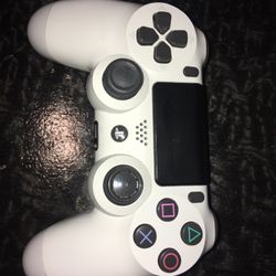 White PS4 Controller 