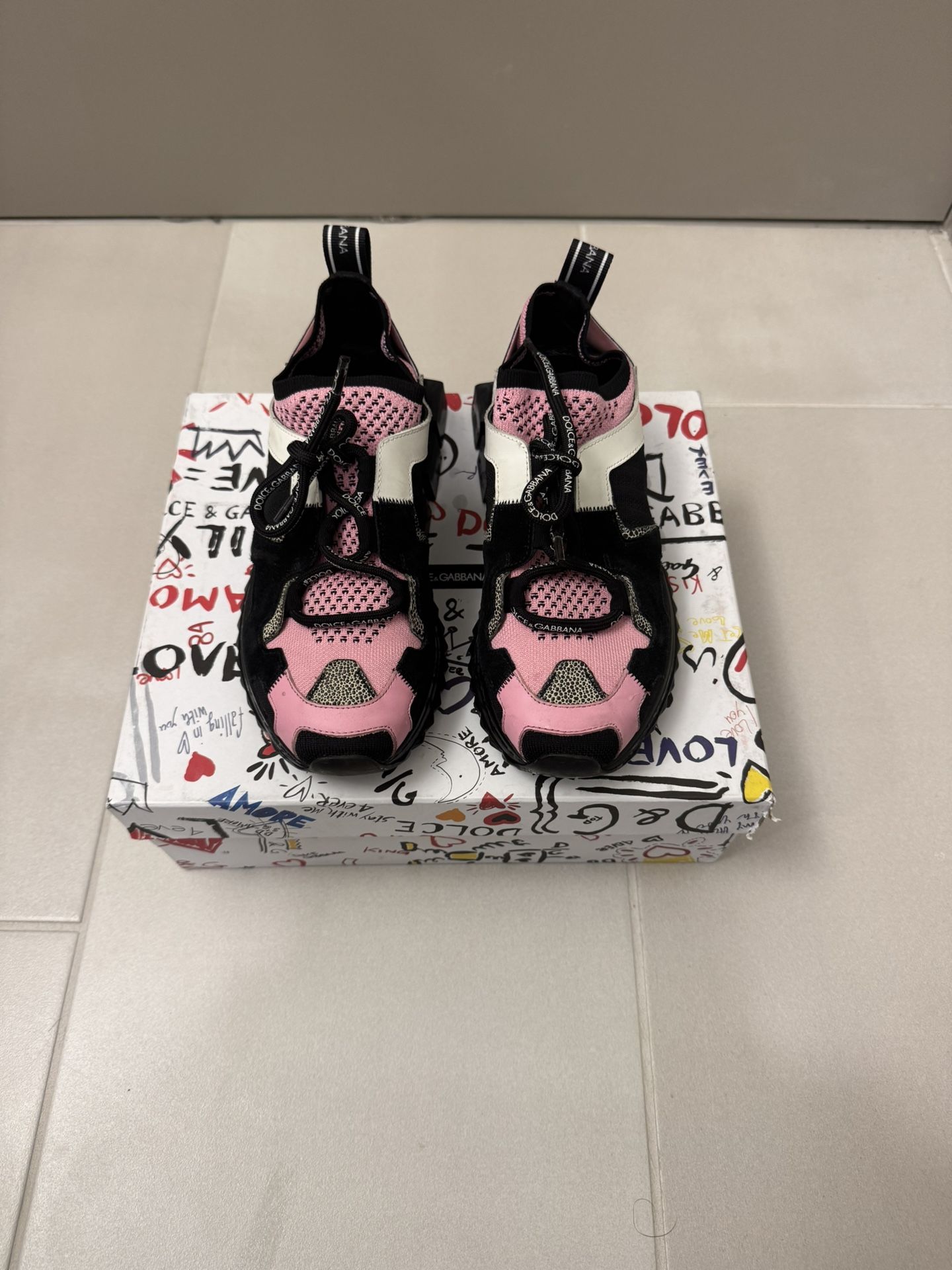 Last Chance | Dolce & Gabbana Sorrento Sneakers Women’s US 7.5 38 EUR Pink Black