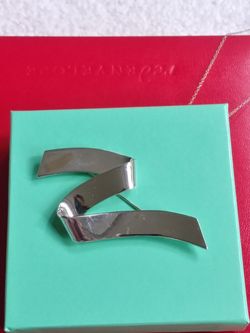 Monet silver pin