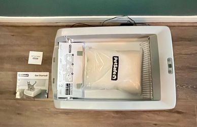 PetSafe ScoopFree Crystal Pro Legacy Automatic Self-Cleaning Cat Litter Box Including 4 Disposable Crystal Litter Trays