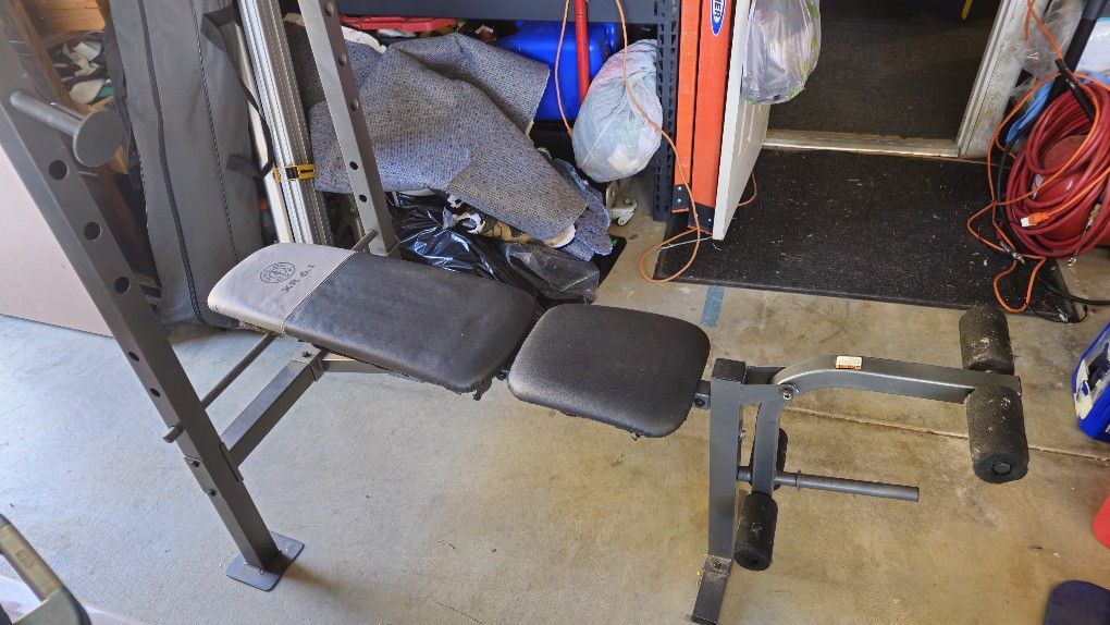 Golds Gym Weight Bench