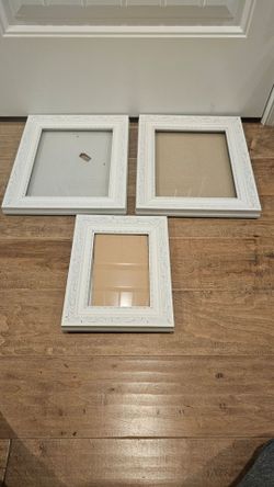 Set of 3 White Ornate Picture Frames