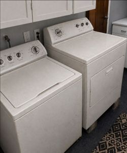 Clean, reliable, working washing machine and dryer