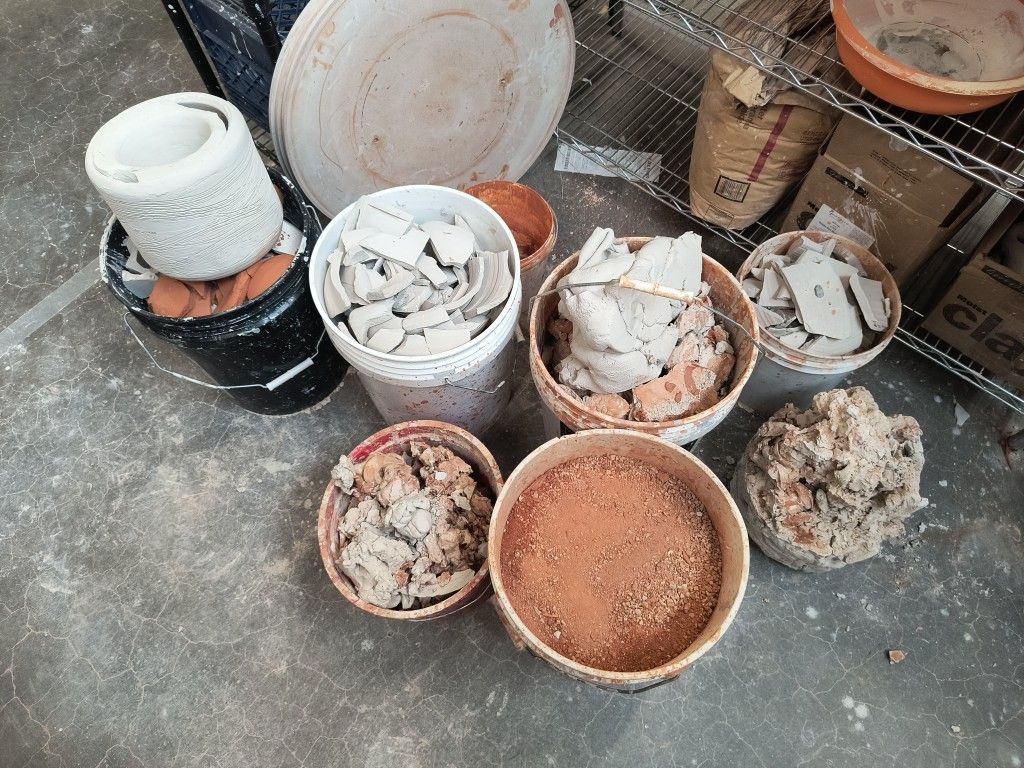 Free Cone 6 Clay For Recycling