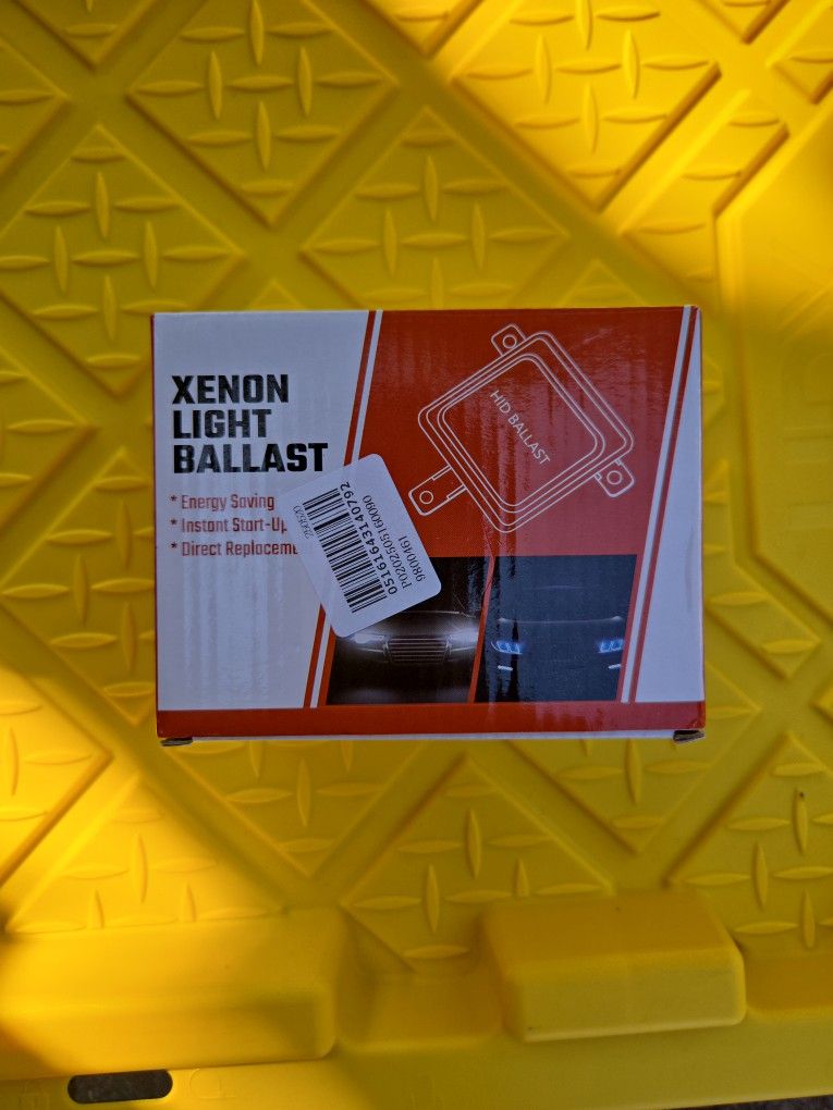 2, 2016 Ford Explorer Headlight Module