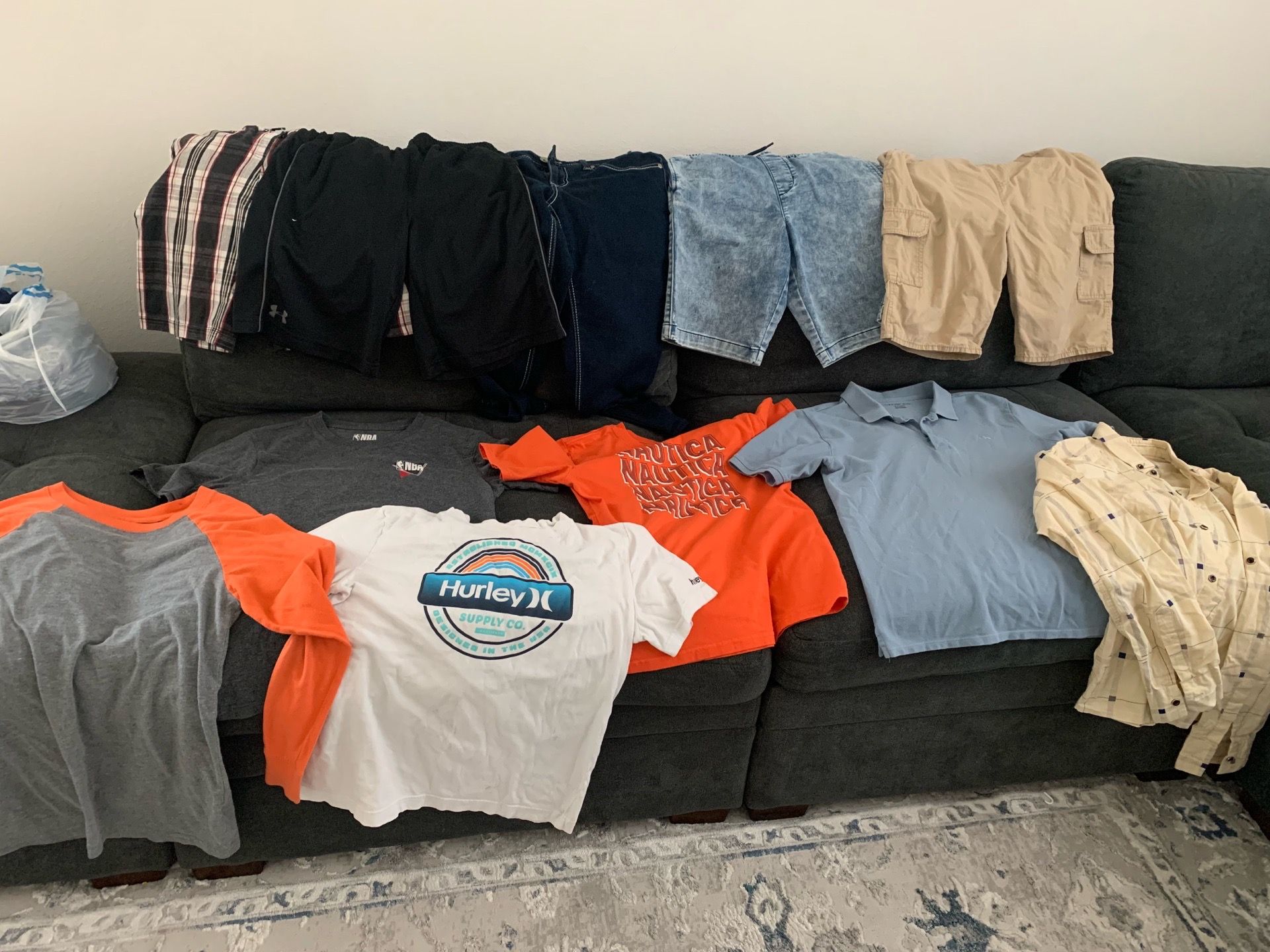 Boy cloths like new