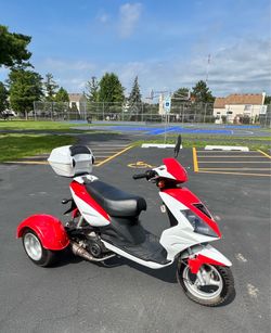2012 diaxi (mad dog) scooter