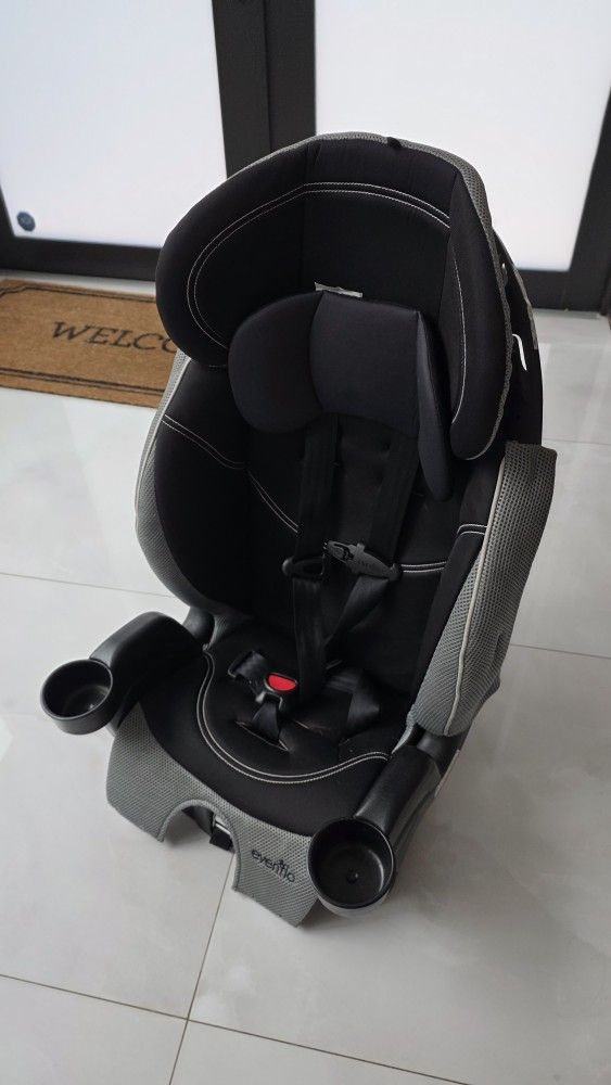 EvenFlo - Car seat for toddler