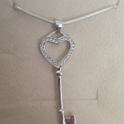 .925 Necklace Key With Long Chain.