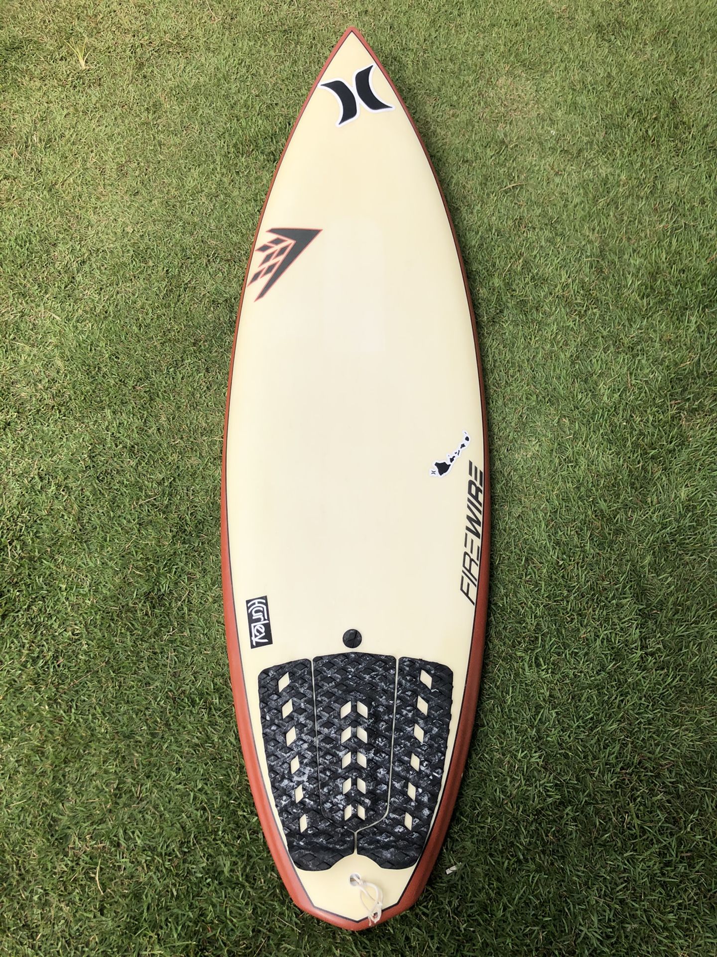 FireWire/ Hellfire 5’10, 19 3/4, 2 3/8 , 29.4 L Diamond tail, futures