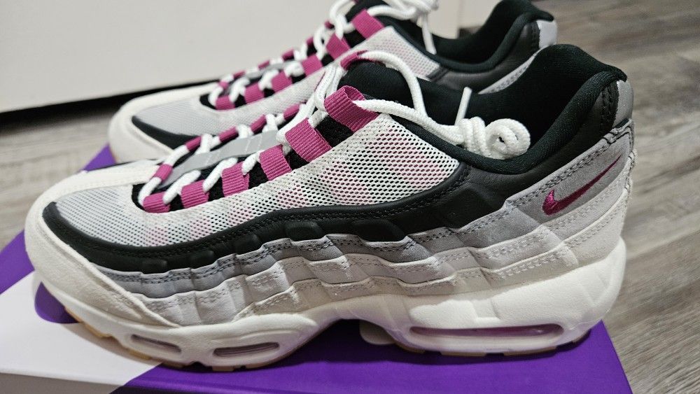 Nike SB Air Max 95 Men\'s 9.5 Women\'s 11