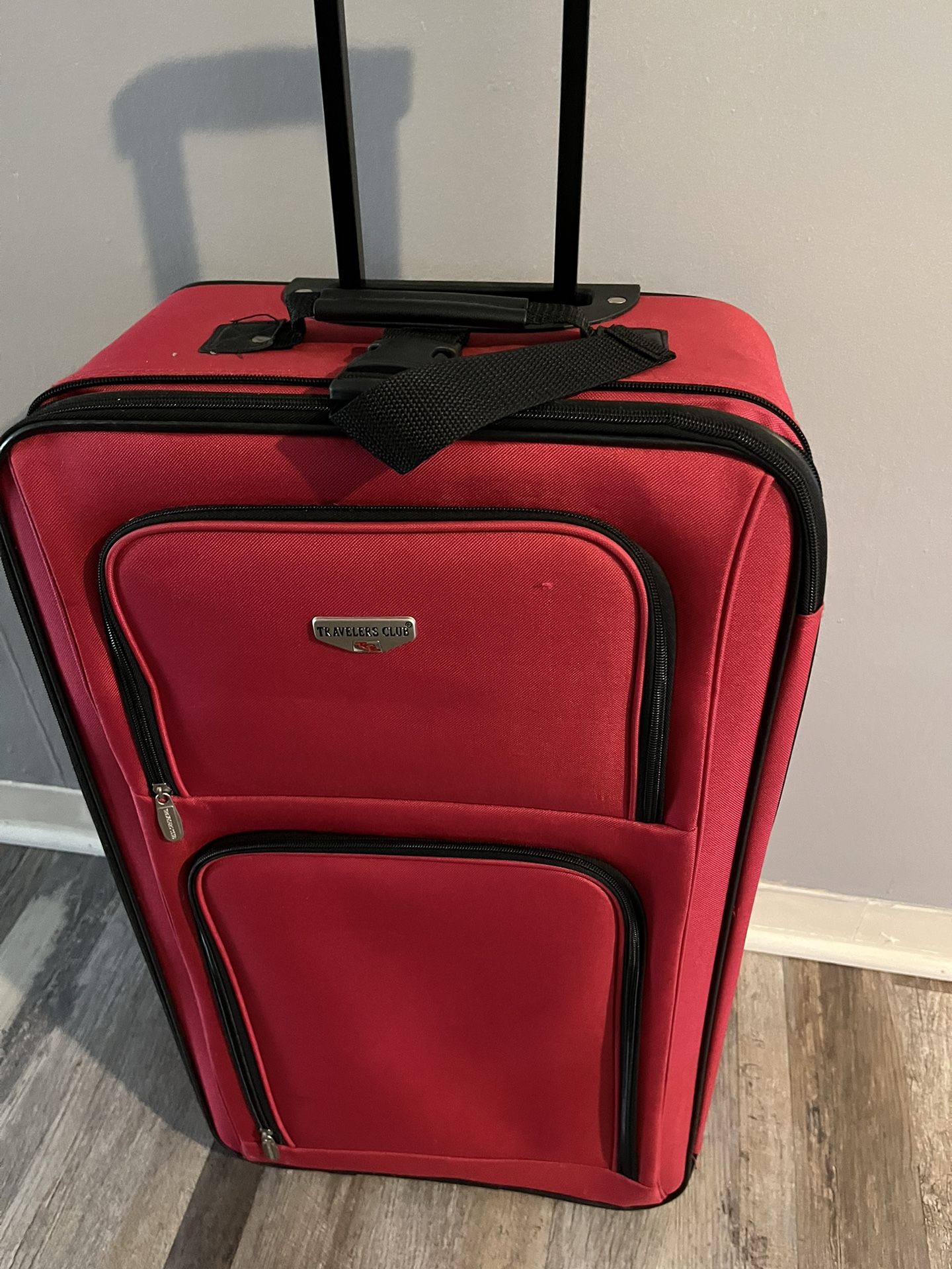 28” Red Pulley Suitcase / /30.00