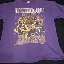 Los Angeles Lakers 2XL Fan For Life T-shirt 707 The Purple and Gold 2000s