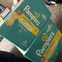 Pampers 