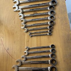 Gearwrench ratchet wrenches