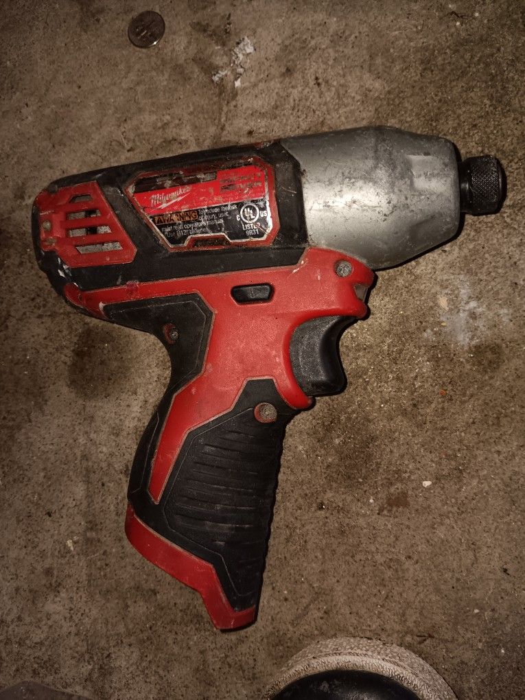 Milwaukee M12 2462-20 Impact Driver No Battery