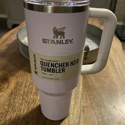 Stanley 40 Oz. Quencher H20 Tumbler Limited Edition Wisteria for